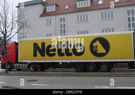 Kastrup/Kopenhagen, Dänemark /02 Februar 2024/.Netto Lebensmittellieferwagen in der dänischen Hauptstadt Kastrup. (Photo.Francis Joseph Dean/Dean Pictures) Stockfoto