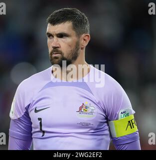 Al Wakrah, Katar. Februar 2024. Al-Wakrah, KATAR – 2. Februar: Mathew Ryan aus Australien sieht beim Viertelfinale des AFC Asia Cup im Al Janoub Stadium in Al-Wakrah, Katar, am 2. Februar 2024 an. Quelle: Sebo47/Alamy Live News Stockfoto