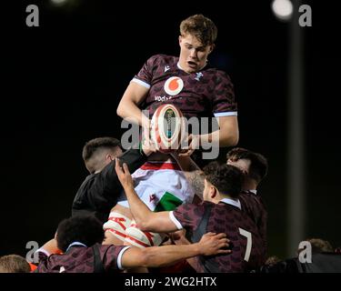 Colwyn Bay, Großbritannien. 31. August 2023. Nick Thomas of Wales U20's wärmt sich auf vor dem Guinness U20 Six Nations Match Wales U20 gegen Schottland U20 2024 im Stadiwm CSM, Colwyn Bay, Großbritannien, 2. Februar 2024 (Foto: Steve Flynn/News Images) in Colwyn Bay, Großbritannien, am 31.2023. (Foto: Steve Flynn/News Images/SIPA USA) Credit: SIPA USA/Alamy Live News Stockfoto