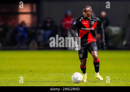 Almere, Niederlande. Februar 2024. ALMERE, NIEDERLANDE - 2. FEBRUAR: Yoann Cathline von Almere City FC spielt mit dem Ball während des niederländischen Eredivisie-Spiels zwischen Almere City FC und Excelsior Rotterdam im Yanmar Stadion am 2. Februar 2024 in Almere, Niederlande. (Foto von Andre Weening/Orange Pictures) Credit: Orange Pics BV/Alamy Live News Stockfoto