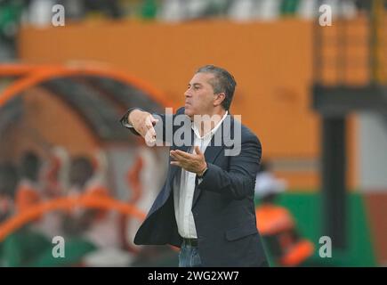 2. Februar 2024: José Peseiro (Nigeria) Gesten während eines Viertelfinalspiels im Afrikanischen Cup of Nations, Nigeria gegen Angola, im Stade Felix Houphouet-Boigny, Abidjan, Elfenbeinküste. Kim Preis/CSM Stockfoto