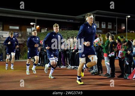 Colwyn Bay, Großbritannien. 31. August 2023. Die Spieler der Scotland U20 erobern das Feld vor dem Guinness U20 Six Nations Match Wales U20 gegen Schottland U20 2024 im Stadiwm CSM, Colwyn Bay, Vereinigtes Königreich, 2. Februar 2024 (Foto: Steve Flynn/News Images) in Colwyn Bay, Vereinigtes Königreich am 31.2023. (Foto: Steve Flynn/News Images/SIPA USA) Credit: SIPA USA/Alamy Live News Stockfoto