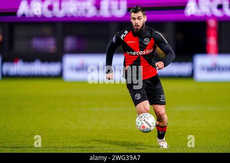 Almere, Niederlande. Februar 2024. ALMERE, NIEDERLANDE - 2. FEBRUAR: Theo Barbet vom Almere City FC spielt mit dem Ball während des niederländischen Eredivisie-Spiels zwischen Almere City FC und Excelsior Rotterdam im Yanmar Stadion am 2. Februar 2024 in Almere, Niederlande. (Foto von Andre Weening/Orange Pictures) Credit: dpa/Alamy Live News Stockfoto