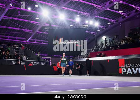 Linz, Oberösterreich, Österreich. Februar 2024. Anastasia Pavlyuchenkova in Aktion während der Oberösterreich Damen Linz - Damen Tennis, WTA500 (Credit Image: © Mathias Schulz/ZUMA Press Wire) NUR REDAKTIONELLE VERWENDUNG! Nicht für kommerzielle ZWECKE! Stockfoto