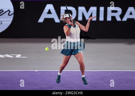 Linz, Oberösterreich, Österreich. Februar 2024. Anastasia Pavlyuchenkova in Aktion während der Oberösterreich Damen Linz - Damen Tennis, WTA500 (Credit Image: © Mathias Schulz/ZUMA Press Wire) NUR REDAKTIONELLE VERWENDUNG! Nicht für kommerzielle ZWECKE! Stockfoto