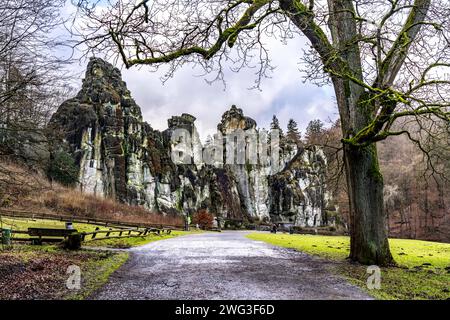 Die Externsteine, eine Sandstein Felsformtation, im Teutoburger Wald, bei Horn-Bad Meinberg, Kreis Lippe, NRW, Deutschland, Externsteine *** die Externsteine, eine Sandsteinformation, im Teutoburger Wald, bei Horn Bad Meinberg, Bezirk Lippe, NRW, Deutschland, Externsteine Stockfoto