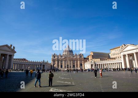 Die Basilika Sankt Peter im Vatikan San Pietro im Vaticano ist die Memorialkirche des Apostels Simon Petrus. Petersdom *** die Basilika St. Peter im Vatikan San Pietro im Vatikan ist die Gedenkkirche des Apostels Simon Peter St. Basilika Peters Stockfoto