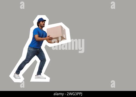 Schockierter Kurier mit Paket auf grauem Hintergrund, Platz für Text Stockfoto
