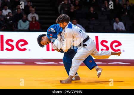 Cedric REVOL (FRA) gegen Sumiyabazar ENKHTAIVAN (MGL), Runde der 32 Männer -60 kg, während des Paris Grand Slam 2024, IJF Judo-Events am 2. Februar 2024 in der Accor Arena in Paris, Frankreich - Foto Alexandre Martins/DPPI Credit: DPPI Media/Alamy Live News Stockfoto