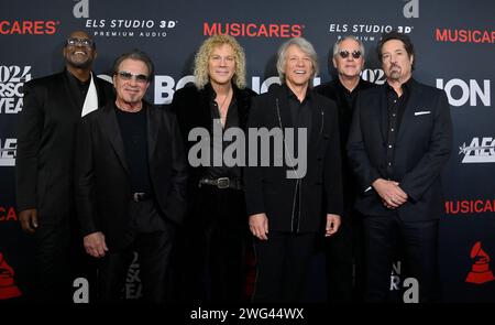 Los Angeles, Usa. Februar 2024. Der Preisträger Jon Bon Jovi nimmt an der MusiCares Person des Jahres 2024-Gala im Los Angels Convention Center am Freitag, den 02. Februar 2024 in Los Angeles, Kalifornien, Teil. Foto: Jim Ruymen/UPI Credit: UPI/Alamy Live News Stockfoto