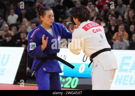 Paris, Frankreich. Februar 2024. Faiza Mokdar aus Frankreich gegen Christa Deguchi aus Kanada, Finale Frauen -57 kg während des Paris Grand Slam 2024, IJF Judo am 2. Februar 2024 in der Accor Arena in Paris, Frankreich - Foto Laurent Lairys/DPPI Credit: DPPI Media/Alamy Live News Stockfoto
