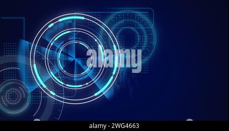 Bild von Scopes, die über einen digitalen Bildschirm scannen und Daten verarbeiten Stockfoto