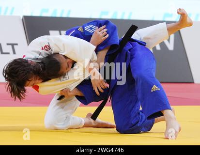Faiza Mokdar aus Frankreich gegen Christa Deguchi aus Kanada, Finale der Frauen -57 kg während des Paris Grand Slam 2024, IJF Judo am 2. Februar 2024 in der Accor Arena in Paris, Frankreich Stockfoto