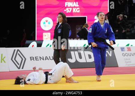 Faiza Mokdar aus Frankreich gegen Christa Deguchi aus Kanada, Finale der Frauen -57 kg während des Paris Grand Slam 2024, IJF Judo am 2. Februar 2024 in der Accor Arena in Paris, Frankreich Stockfoto