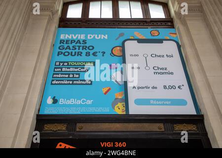 Bordeaux , Frankreich - 02 01 2024 : Blablacar Werbung Logo Marke und Textzeichen der französischen App Carpooling Website blabla Car Stockfoto