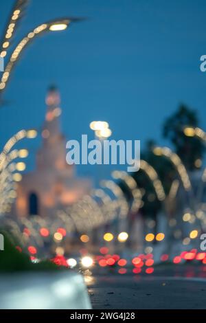 Doha, Katar - 2. Februar 2024: Unschärfe-Fanar-Moschee Doha Qatar Stockfoto