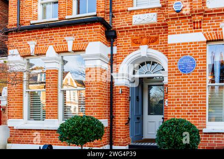 Blaue Plakette an der Wand eines Hauses in der Routh Road im Toast Rack, Wandsworth, Südwesten Londons, Heimat von Premierminister David Lloyd George 1863-1945 Stockfoto