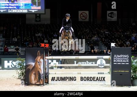 Bordeaux, Frankreich - 2. Februar 2024. Zascha Nygaard Lill aus Dänemark tritt während der FEI CSI5* Weltmeisterschaft in Bordeaux in einer 1,40-m-Speed-Klasse an. Mark Spowart/ALAMY LIVE NEWS Stockfoto