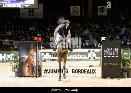 Bordeaux, Frankreich - 2. Februar 2024. Zascha Nygaard Lill aus Dänemark tritt während der FEI CSI5* Weltmeisterschaft in Bordeaux in einer 1,40-m-Speed-Klasse an. Mark Spowart/ALAMY LIVE NEWS Stockfoto