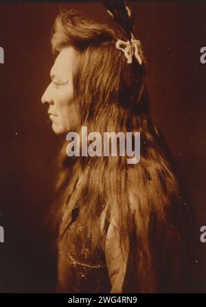 Black Eagle-Profil, c1905. Black Eagle, Nez PERC&#xe9; Mann, Kopf-und-Schultern-Porträt, linkes Profil. Stockfoto