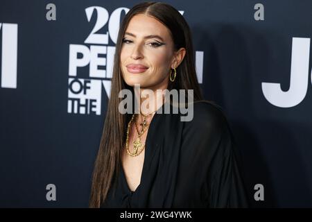 LOS ANGELES, KALIFORNIEN, USA – 2. FEBRUAR: Fletcher kommt am 2024 2. FEBRUAR 2024 bei der MusiCares Person of the Year zu Ehren von Jon Bon Jovi im Los Angeles Convention Center in Los Angeles, Kalifornien, USA. (Foto: Xavier Collin/Image Press Agency) Stockfoto