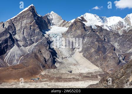 Blick auf den Berg Cho Oyu vom Kongmala Pass, Khumbu Tal, Solukhumbu, Sagarmatha Nationalpark, Nepal Himalaya Berge Stockfoto