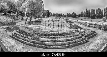 Ruinen des Altars von Ierone II, im Archäologischen Park von Syrakus, Sizilien, Italien Stockfoto