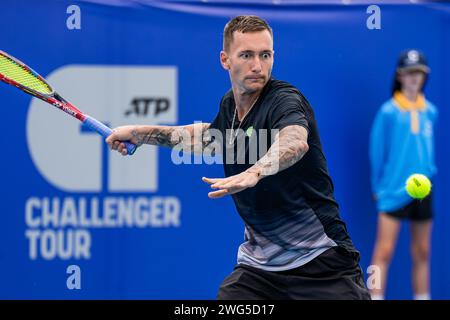 Denis Jewseyev aus Kasachstan in Aktion während der Qualifikation für das Canberra International ATP Challenger 125 Turnier 2024 Stockfoto