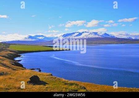 Eyjafjordur in der Nähe der Stadt Akureyri in Nordisland Stockfoto
