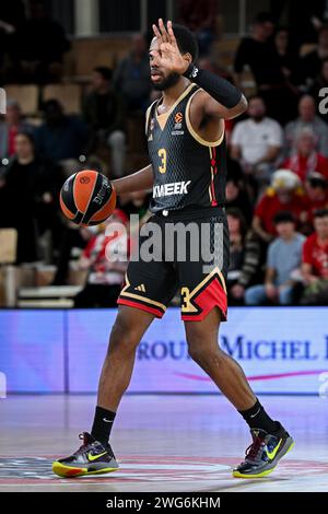 Monaco, Monaco. Februar 2024. Jordan Loyd, der dritte aus Monaco, ist beim regulären Saisonspiel der Turkish Airlines Euroleague Basketball zwischen AS Monaco und Fenerbahce Beko in der Salle Gaston-Medecin in Monaco zu sehen. Endergebnis: AS Monaco 76:69 Fenerbahce Beko. (Foto: Laurent Coust/SOPA Images/SIPA USA) Credit: SIPA USA/Alamy Live News Stockfoto