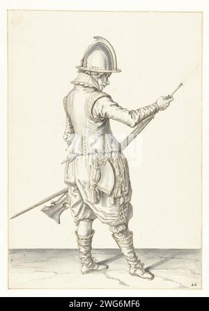 Soldat, der Kruit und Bullet im Laufe seines Ruders drückt, Jacques de Gheyn (II), 1596 - 1606, der Einen Soldaten nach rechts zieht, wer ein Ruder (eine bestimmte Art von Schusswaffe) hält, mit der linken Hand am linken Oberschenkel und mit der rechten Hand, bringt seine Kommode zum Aufdrücken einer Waffe und Kugel (Nr. 26), 1600. Platte 26 in der Anleitung zum Umgang mit dem Ruder: Corte Onderwysinghe auf dem Figuerliicke-Bild, interessierter t’rechter ghebruyck des Roers. Teil der Illustrationen in: J. de Gheyn, Weapons Handele of Roers Musquetten and Spiessen, den Haag, 1607. Der Krieg war um 1600. Design für eine PR Stockfoto