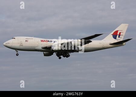 Der malaysische MASkargo Boeing 747-200F mit der Registrierung TF-ATZ im Finale für den Amsterdam Airport Schiphol Stockfoto