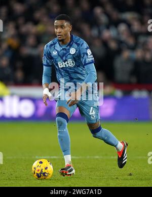 Aston Villa's Ezri Konsa während des Premier League Spiels in der Bramall Lane, Sheffield. Bilddatum: Samstag, 3. Februar 2024. Stockfoto