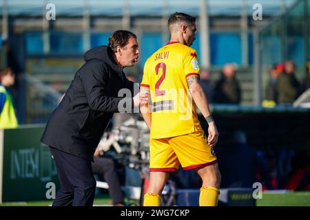 Brescia, Italien. Februar 2024. Der Cheftrainer Edoardo Gorini (AS Cittadella) und Alessandro Salvi (AS Cittadella) während Brescia Calcio vs AS Cittadella, italienisches Fußball-Spiel der Serie B in Brescia, Italien, 03. Februar 2024 Credit: Independent Photo Agency/Alamy Live News Stockfoto