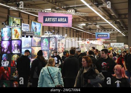 Mag-C Erfurt 03.02.2024, Erfurt, Messe, mag-C, Gemeinschaftsübereinkommen, die Menschen aus den Bereichen Games, Cosplay, Fashion, Art, Creator, Anime und Japan vereint neben Merchandise gibt es es kreative Menschen in phantasievollen Kostuemen zu sehen im Bild: reges Treiben herrscht auf der Messe *** mag C Erfurt 03 02 2024, Erfurt, Messe, mag C, Community Convention, die Menschen aus den Bereichen Spiele, Cosplay, Mode, Kunst, Schöpfer, Anime und Japan. Neben Waren gibt es kreative Menschen in fantasievollen Kostümen, die auf dem Bild zu sehen sind. Stockfoto