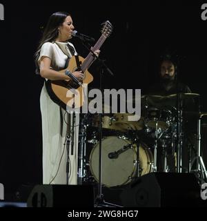 Der Singer-Songwriter Valeria Castro während seines Konzerts im Teatro Circo Price in Madrid am 3. Februar 2024 in Madrid. Stockfoto