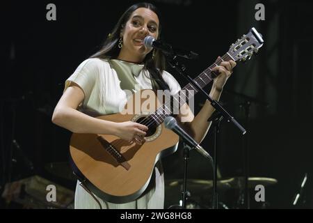 Der Singer-Songwriter Valeria Castro während seines Konzerts im Teatro Circo Price in Madrid am 3. Februar 2024 in Madrid. Stockfoto