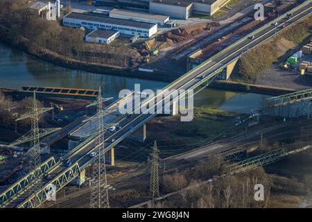 Luftbild, Bauarbeiten an der Emschertalbrücke Autobahnbrücke A43 über den Fluss Emscher und Rhein-Herne-Kanal, Baukau, Herne, Ruhrgebiet, Nordrhein-Westfalen, Deutschland ACHTUNGxMINDESTHONORARx60xEURO *** Luftaufnahme, Bauarbeiten an der Emschertalbrücke A43 über Emscher und Rhein-Herne-Kanal, Baukau, Herne, Ruhrgebiet, Nordrhein-Westfalen, Deutschland ATTENTIONxMINDESTHONORARx60xEURO Stockfoto