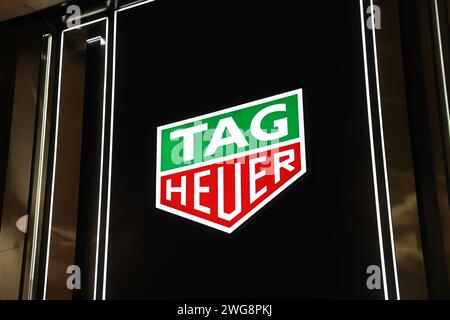 TAG Heuer Logo, Westfield Mall of Scandinavia, Stockholm, Schweden. Stockfoto