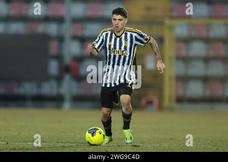 Alessandria, Italien. Februar 2024. Luis Hasa von Juventus während des Spiels der Serie C im Stadio Giuseppe Moccagatta gegen Alessandria, Turin. Der Bildnachweis sollte lauten: Jonathan Moscrop/Sportimage Credit: Sportimage Ltd/Alamy Live News Stockfoto