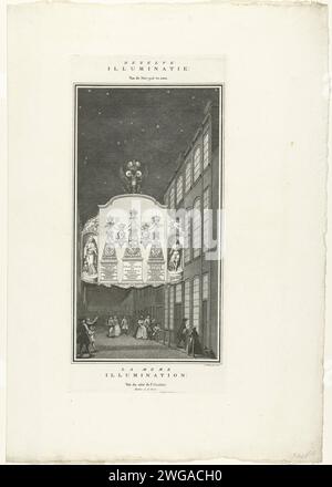 Beleuchtung im Haus von Anthoni de Groot (Westseite) zu Ehren der Krönung von Kaiser Frans I. Stefan, 1745, 1745 - 1747 Drucke Beleuchtung anlässlich der Krönung von Frans I. Stefan zum Kaiser am 4-6. Oktober 1745 für das Haus des Verlegers Anthoni de Groot in den Haag, von der Westseite aus gesehen. Eine große beleuchtete Tafel über der Straße mit Obelisken und allegorischen Figuren. Druckerei: Nordniederländische Nordniederländische Spublisher: Die Haager Papierätzung / Gravur Krönung eines Herrschers. Öffentliche Feierlichkeiten (+ dekoriertes Personal, tragbare Struktur  f Stockfoto