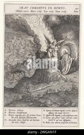 Christus im Hof van getemane, Jerome Wierix, nach Bernardino Passer, 1593 Druck Christus betet am Hof von Getsemane. Ein Engel mit einem Kelch erscheint vom Himmel. Seine Schüler schlafen im Hintergrund. Judas tritt durch das Tor in den Garten ein und die Soldaten zeigen den Ort, an dem Christus betet. Verschiedene Elemente der Performance sind Buchstaben, die der Legende am Rand entsprechen. Antwerpener Papier, das das Gebet Christi im Garten Getsemani während der Nacht graviert Stockfoto