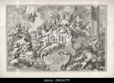 Werbedruck mit dem Porträt des deutschen Kaisers Jozef I., Arnold van Westerhout, nach Giovanni Battista Lenardi, 1700 Print Ankündigung einer Beförderung in Rom. Frieden und eine allegorische Figur, gekrönter Blumenkranz, behalten das Porträt von Kaiser Joseph I. in den Händen. Drei Putten fliegen um die Wolke, auf der sie sitzen. Frieden weist auf Symbole am Himmel hin, umgeben von Cherubinen. Mit ihrer anderen Hand zeigt sie, wo Krieg, Sünde und Ketzerei fallen. Links blickt die weibliche Personifikation der Liebe zum Porträt des Kaisers. Sie wird von Hoffnung und Glauben begleitet, die reden Stockfoto