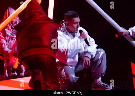 KIEW UKRAINE 2 FEBRUAR 2024 S ngerin Alyona Alyona Spielt Das kiew-ukraine-2-februar-2024-s-ngerin-alyona-alyona-spielt-das