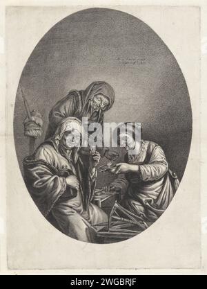 Drei alte Frauen, Jonas Suyderhoef, nach Adriaen van Ostade, ca. 1623 - 1686 drucken drei alte Frauen zusammen. Die Frau links hebt ein Glas, während sie eine Karaffe schlägt. Hinter ihr kreiert eine Frau ein bisschen in der anderen. An der Spitze der Spenserei. Haarlem Papier, das die hässliche alte Frau graviert. Spinnerei (Herstellung von Garnen) Stockfoto