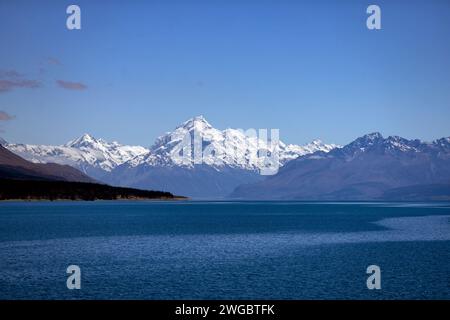 Blick auf Mount Cook (Aoraki) auf den Lake Pukaki, Südinsel, Neuseeland Stockfoto