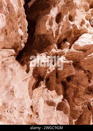 Höhle Las Güixas, Villanúa, Pyrenäen, Huesca, Aragonien, Spanien. Höhle, die in Villanua besucht werden kann Stockfoto