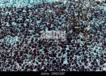 Autoscheibe mit Glasbruch Stockfoto