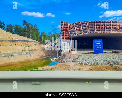 Orlik- Tschechisch- 28. september 2023: Straßenbrücke aus Trussen neae der Schnellstraße Stockfoto