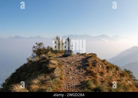 Der Gipfel des Mount Legnoncino in den Orobie Alpen Stockfoto